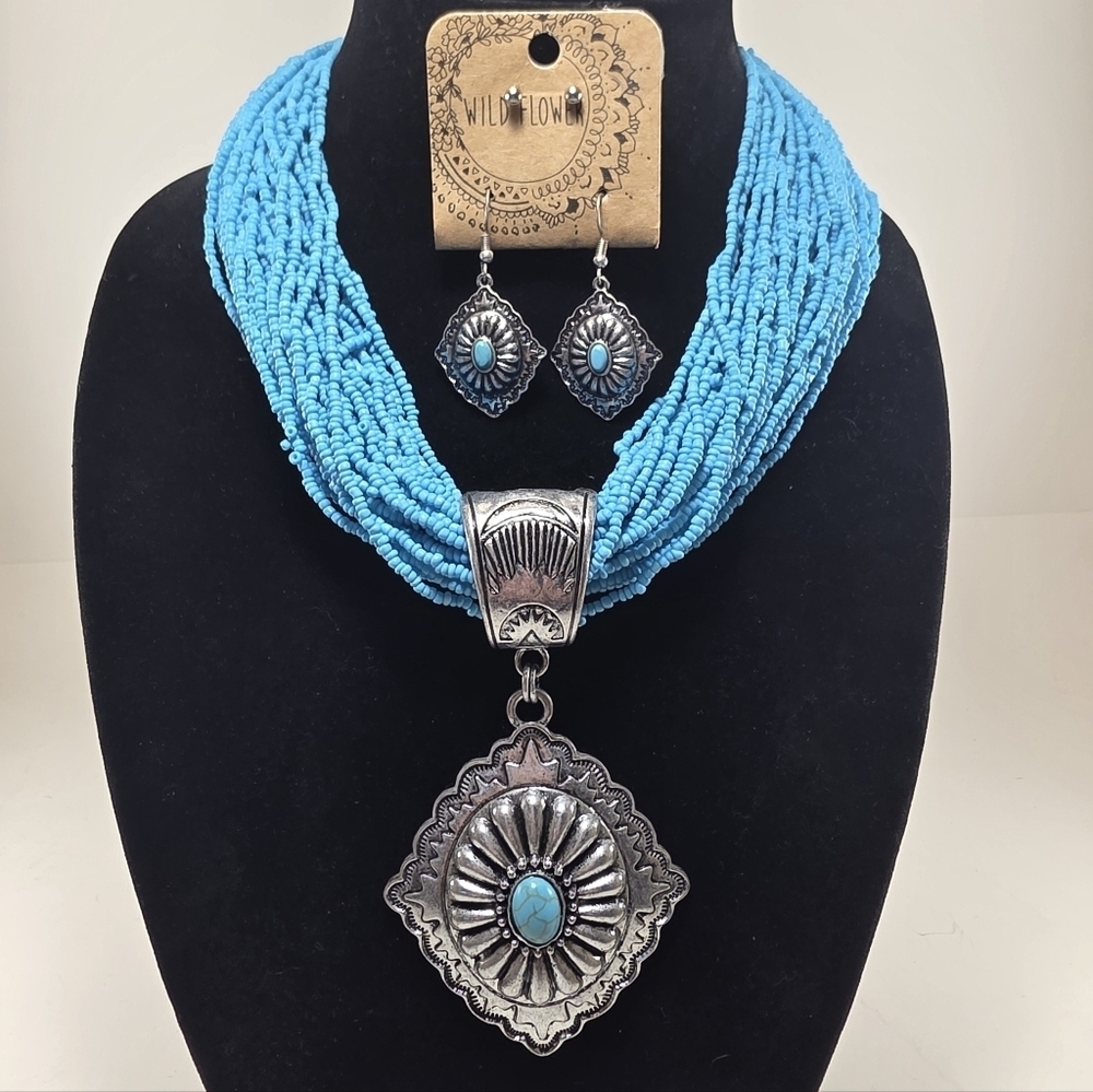 Wildflower Turquoise and Silver Necklace Set